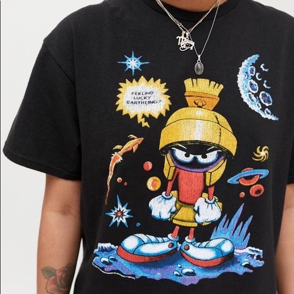 Urban Outfitters Tops - Urban outfitters junk food looney tunes t shirt